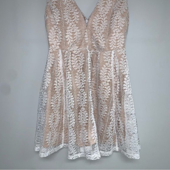 Lulus "All of My Heart" Lace Skater Dress White Nude V-neckline Size Medium - Picture 6 of 15